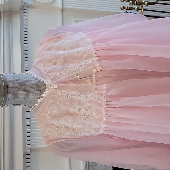 1950's Worth Lingerie Set - Picture 2 of 13